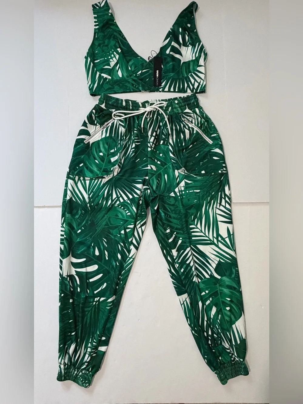Fashion Nova NWT Tropical Leaf Crop Top Joggers Set 1X Green Palm Print 2PC